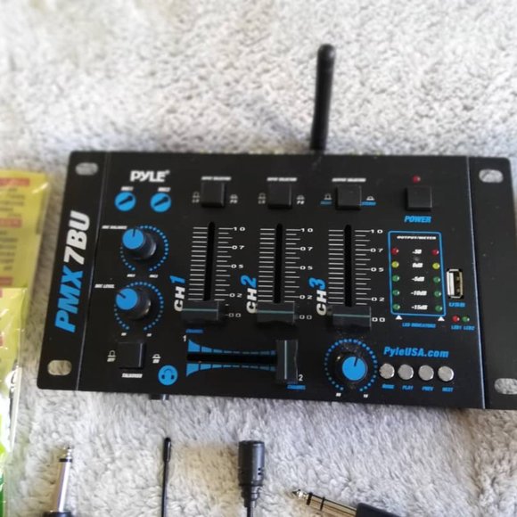 Pyle PMX7BU 3 Channel Bluetooth DJ Sound Board Mixer System with Mic Talkover - Picture 4 of 4